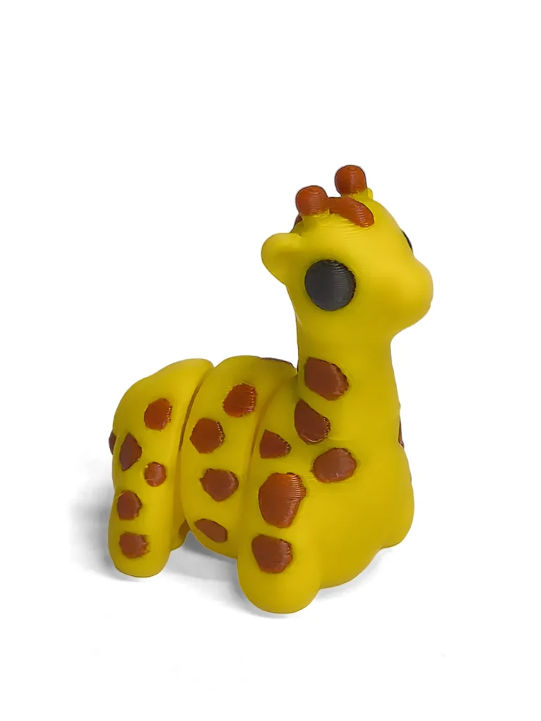 Minimal Girafa, figura coleccionable articulada impresa en 3D, sobre fondo blanco